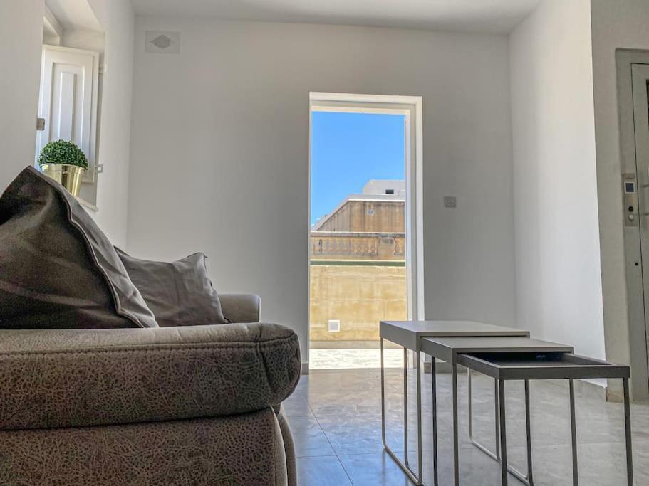 Designer Duplex Penthouse In Floriana 아파트 외부 사진